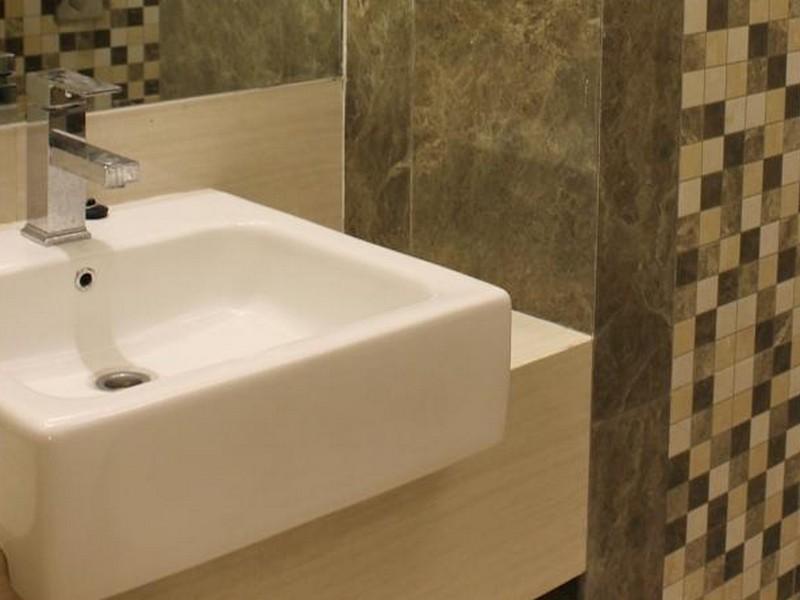 Life Emerald Hotel สุราบายา ภายนอก รูปภาพ